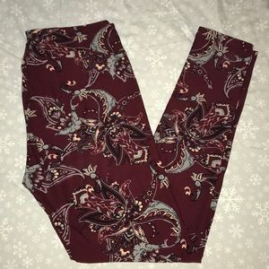 Burgundy paisley Lularoe leggings TC worn once